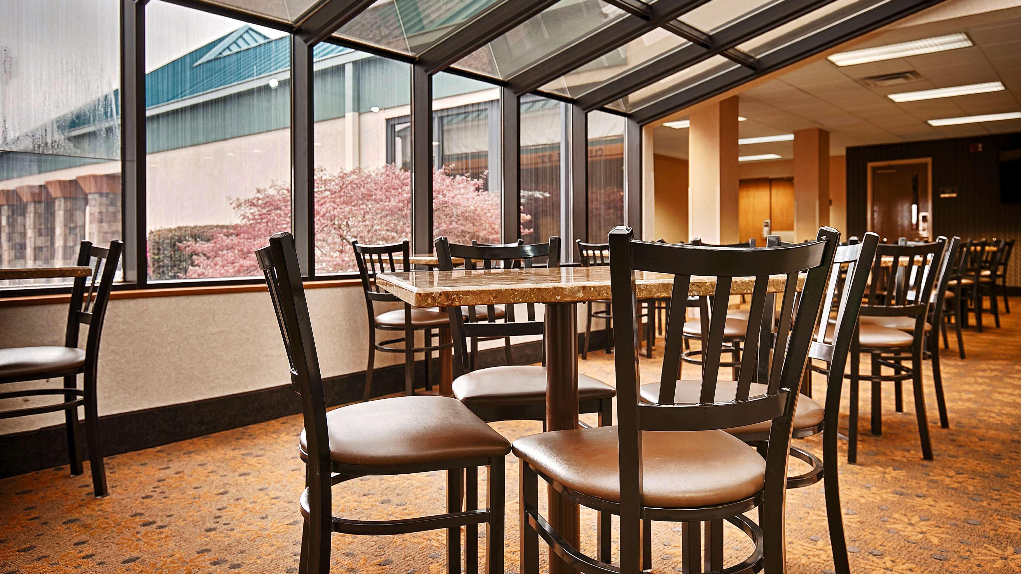 Best Western Plus Arbour Inn&Suites East Ridge Exterior foto