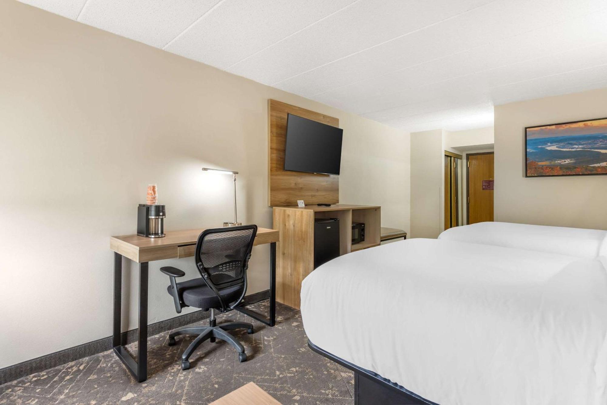 Best Western Plus Arbour Inn&Suites East Ridge Exterior foto